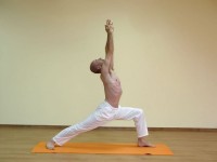 Yoga asana: 033-Virabhadrasana A