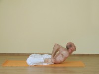 Yoga asana: 097-Bhekasana