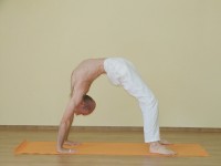 Yoga asana: 108-Urdhva Dhanurasana