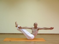 Yoga asana: 143-Niralamba Navasana