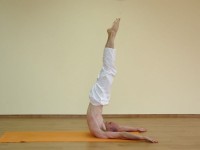 Yoga asana: 191-Niralamba Sarvangasana A